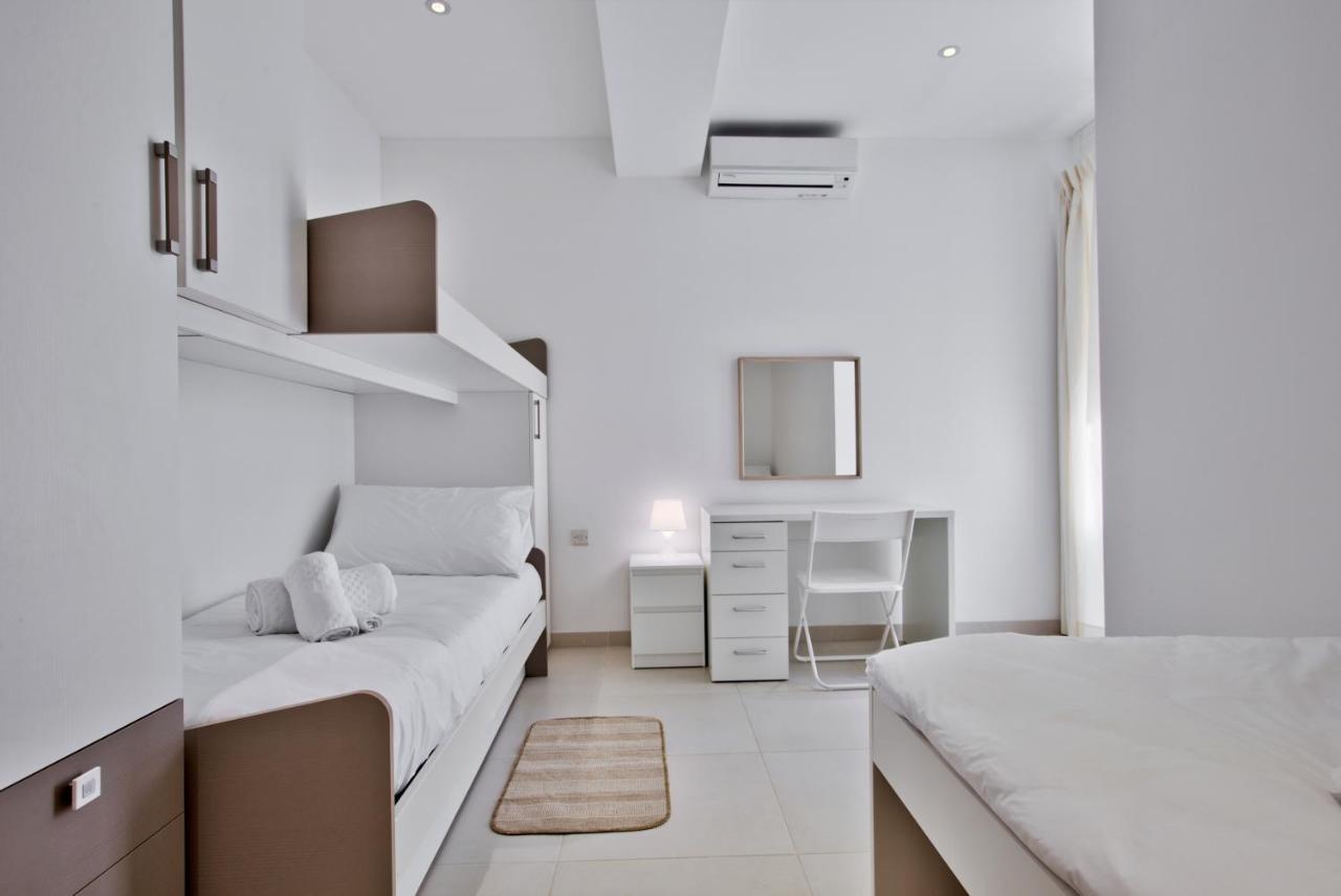 Bright And Central 2 Bedroom Apartment In Sliema Exterior photo