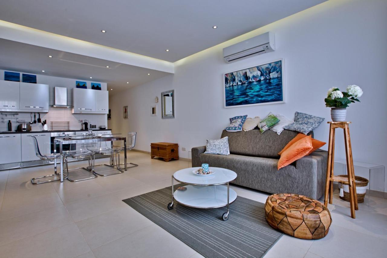Bright And Central 2 Bedroom Apartment In Sliema Exterior photo